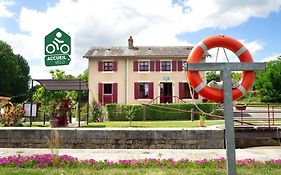 Mara Riviere Gite D'Etape Sur La Velo Francette